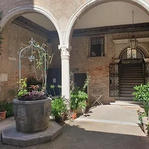 Apartment Al Mezzanino, Palazzo Torniello Venice